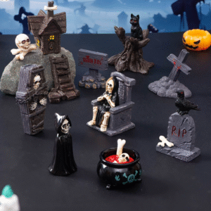 Halloween Resin Decor Set – Spooky Skull & Mummy Figurines for Home and Desktop