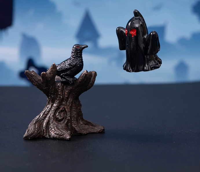 Halloween Resin Decor Set - Spooky Skull & Mummy Figurines for Home and Desktop - Image 5